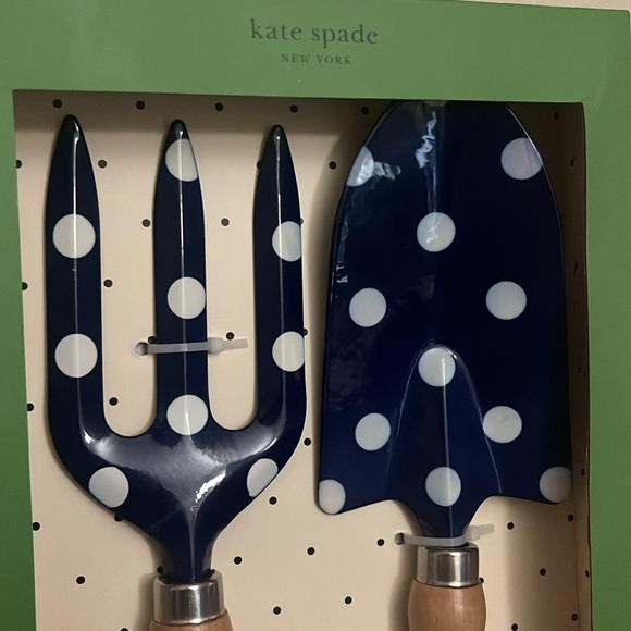 NWT, Kate Spade, Navy w/ White Dots 2 Piece Garden Tool Set - Trident & Trowel - Picture 3 of 4